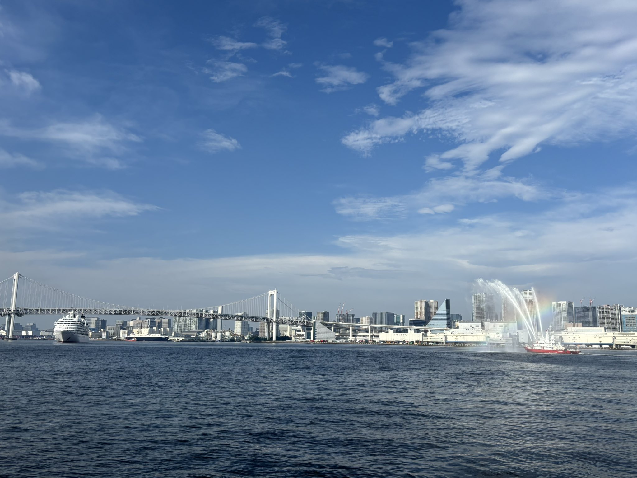 要問い合せ♥️海外ホテル空間♥️太陽のような風水ミラー　鏡　ゴールド 要問い合せ♥️海外ホテル空間♥️太陽のような風水ミラー 鏡