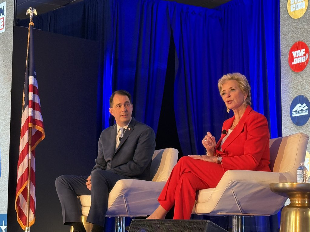 Poteet05_MIZ's tweet photo. Today during #yafcon, leftists used speakers to disrupt @ScottWalker and @Linda_McMahon, who easily weathered the interruptions. Major props to @yaf for acting swiftly to stop these disruptions.
I was interviewed by Daily Wire about the incident:
https://t.co/RXQkZtUWjl https://t.co/o3ROWKi7pq