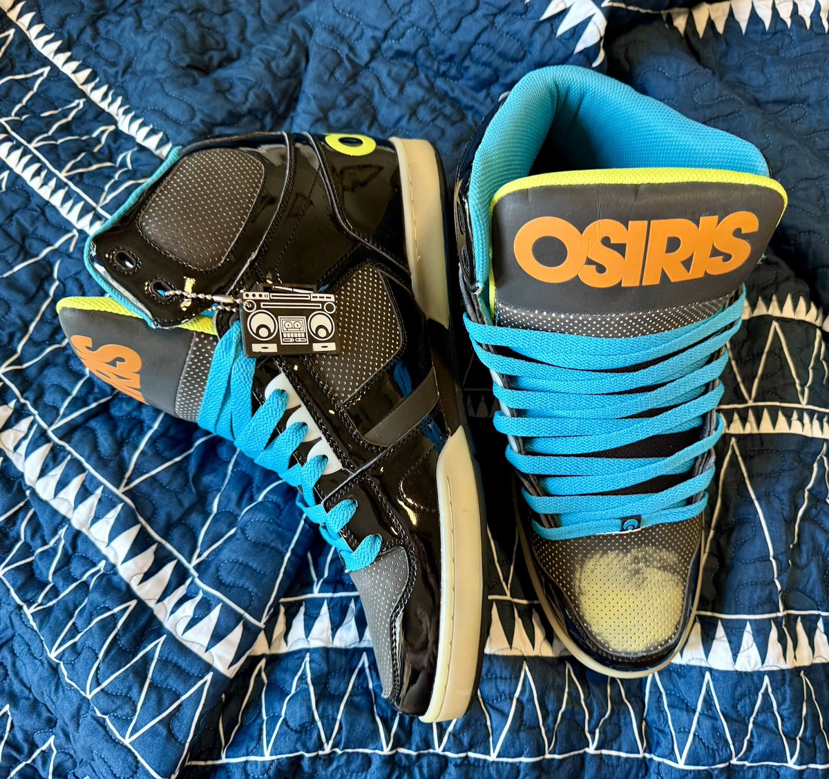 What caused these to show up on my shoes?? 😈