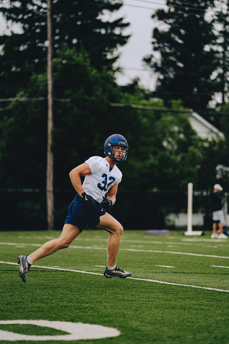Let’s go <a href="/andrewfineske/">Andrew fineske</a> A great week for our #33 <a href="/ToledoFB/">Toledo Football</a> camp away and with no distractions…an experience he will never forget! 💪🚀🏈#Grateful