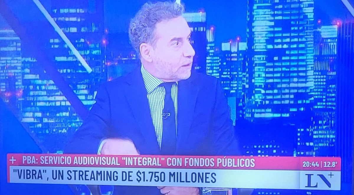 agustin_neme's tweet photo. Mientras en MDP los privados ayudan a posicionar la ciudad e invierten para generar empleo, Kicillof gasta la de todos los bonaerenses para un 678 provincial. 1.750 palos. 
Seguridad? Salud? Obras? nada.
No tienen cara. @FernandoMuro_ok https://t.co/y0GQ7xsYhY
