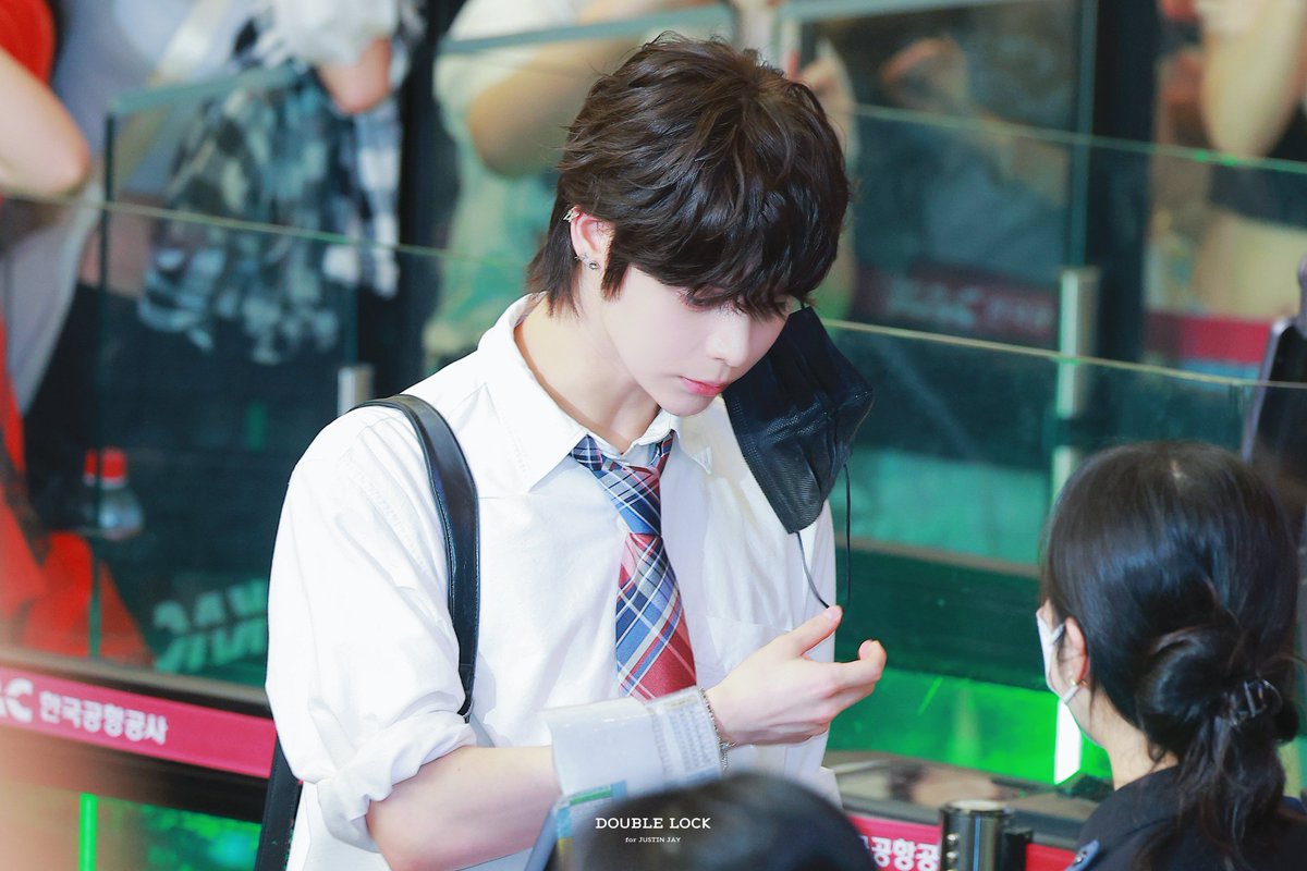 DOUBLE LOCK tweet media