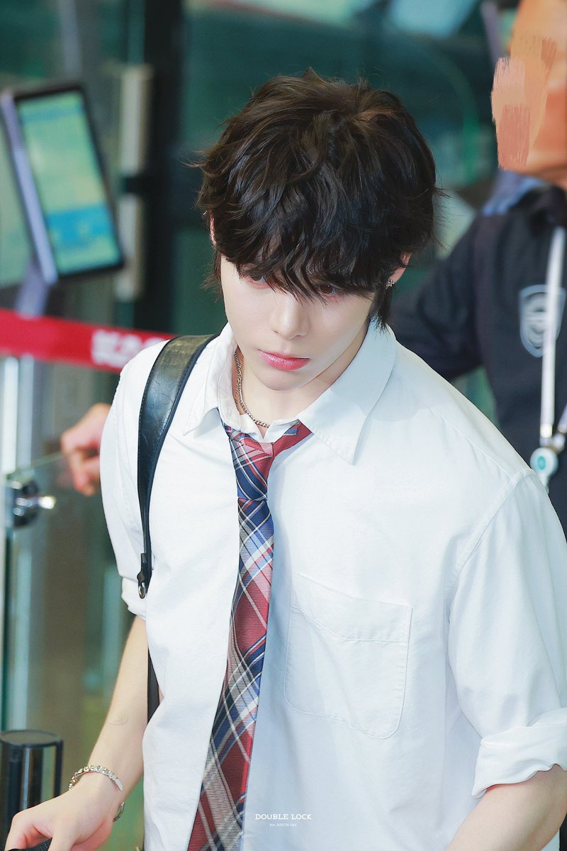 DOUBLE LOCK tweet media