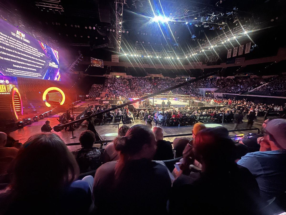 Chris Lea - Sportscaster (@chrisleatv) on Twitter photo 