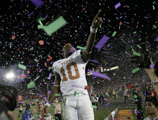 OneStopHorns's tweet photo. List of College Football teams that have won all six New Years Six Bowl Games

- Orange Bowl
- Peach Bowl
- Sugar Bowl
- Rose Bowl
- Fiesta Bowl
- Cotton Bowl

1. Texas

That’s it, that’s the list. https://t.co/LQD2UcAYli