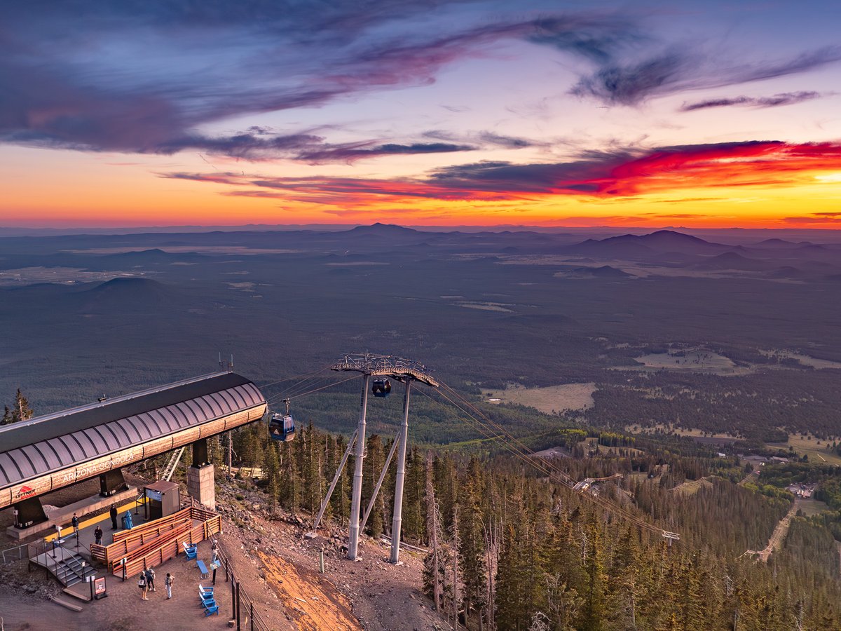The type of views that can only be seen from the top of Arizona 😍

Take a Sunset Gondola Ride to 11,500' this weekend and experience a Southwest sunset from the best vantage point in the state!

Learn more and purchase your tickets with the link below

loom.ly/5EGb_jc
