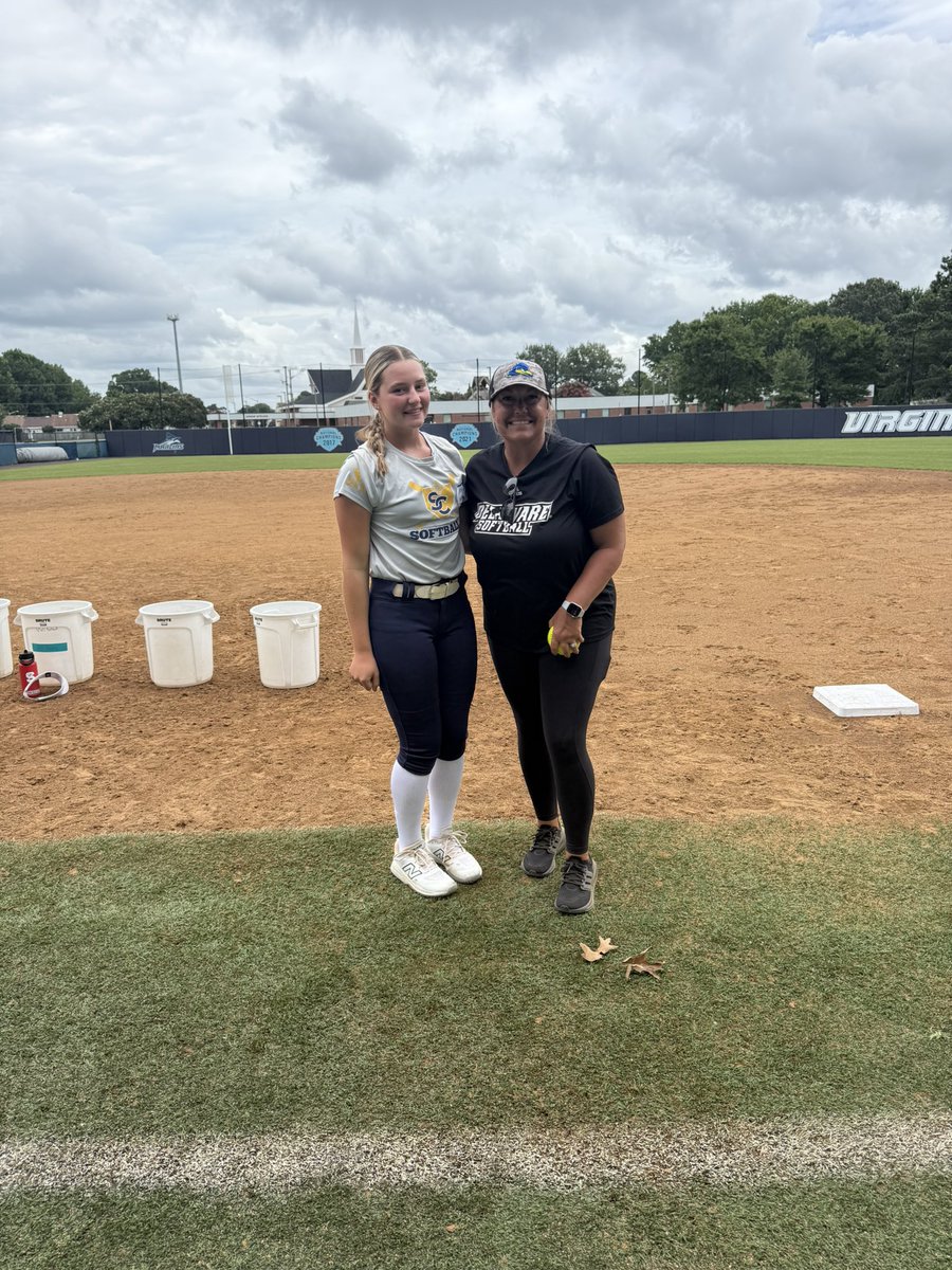 Olivia Tull tweet media