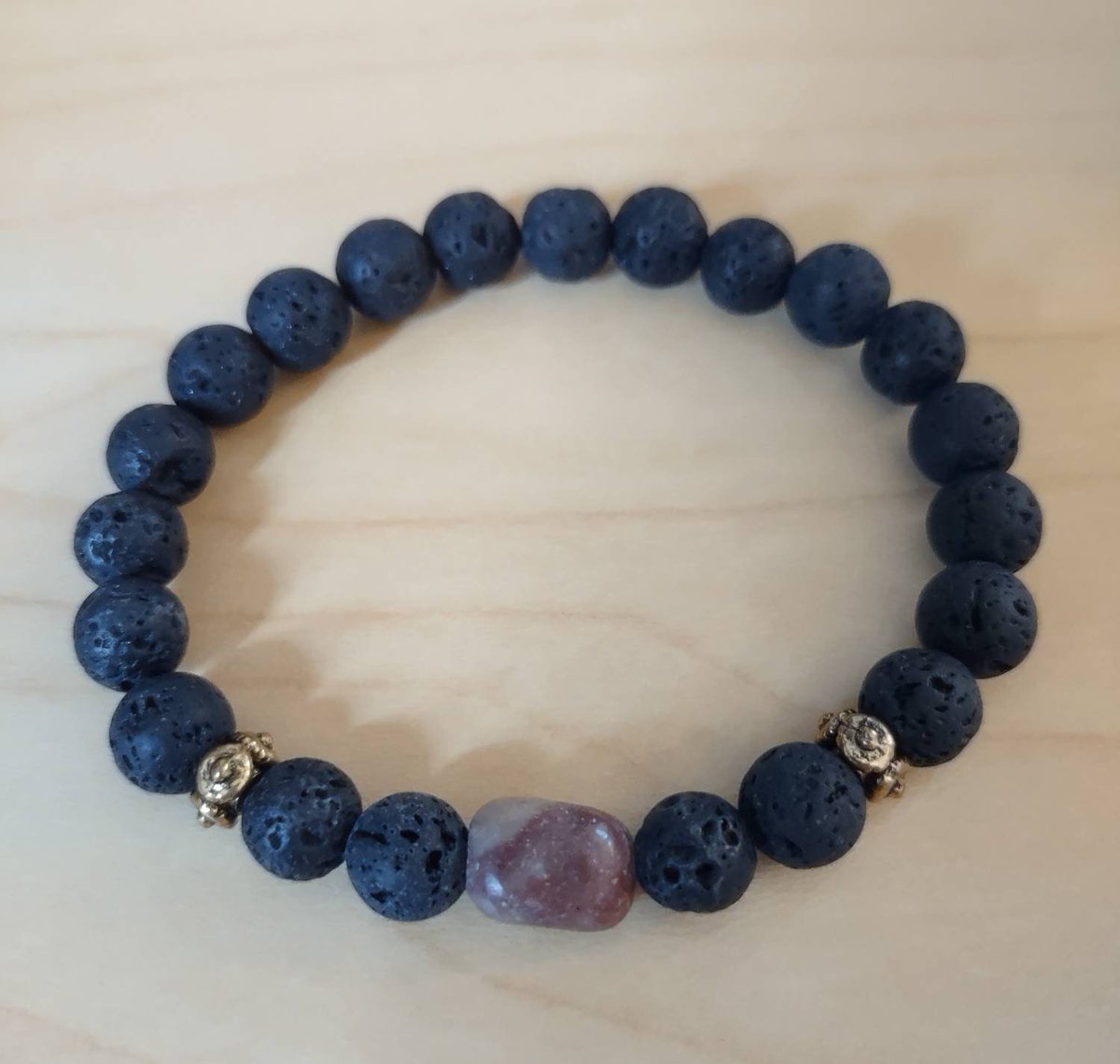 AllThingsW98302's tweet photo. #etsystore #etsyshop #etsygifts #etsyfavorite #EtsyHandmade #bracelet #stretchbracelets https://t.co/SnCgv3SCFB