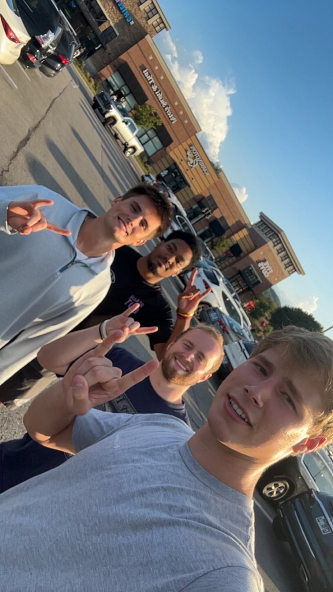 Troy Bond tweet media