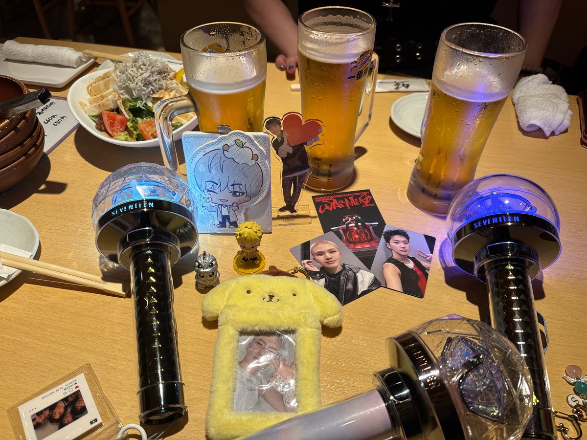 hirocooseven's tweet photo. ホウコン、後ろ振り向いたらすぐTWSくんたち、ってくらいの席やったけど、ホンマに行けて良かった🥰
ホシくん、うーたん、ホンマに来月行っちゃうのね

わたしの小さな野望から見知らぬぼっち4人が出会えて、LIVE後の余韻を楽しめた奇跡にも感謝✨ https://t.co/VvlxRdmUln