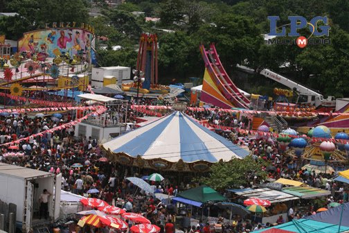 Simon mi doggie, nadie podía ir a las ruedas de Don Rúa 😭