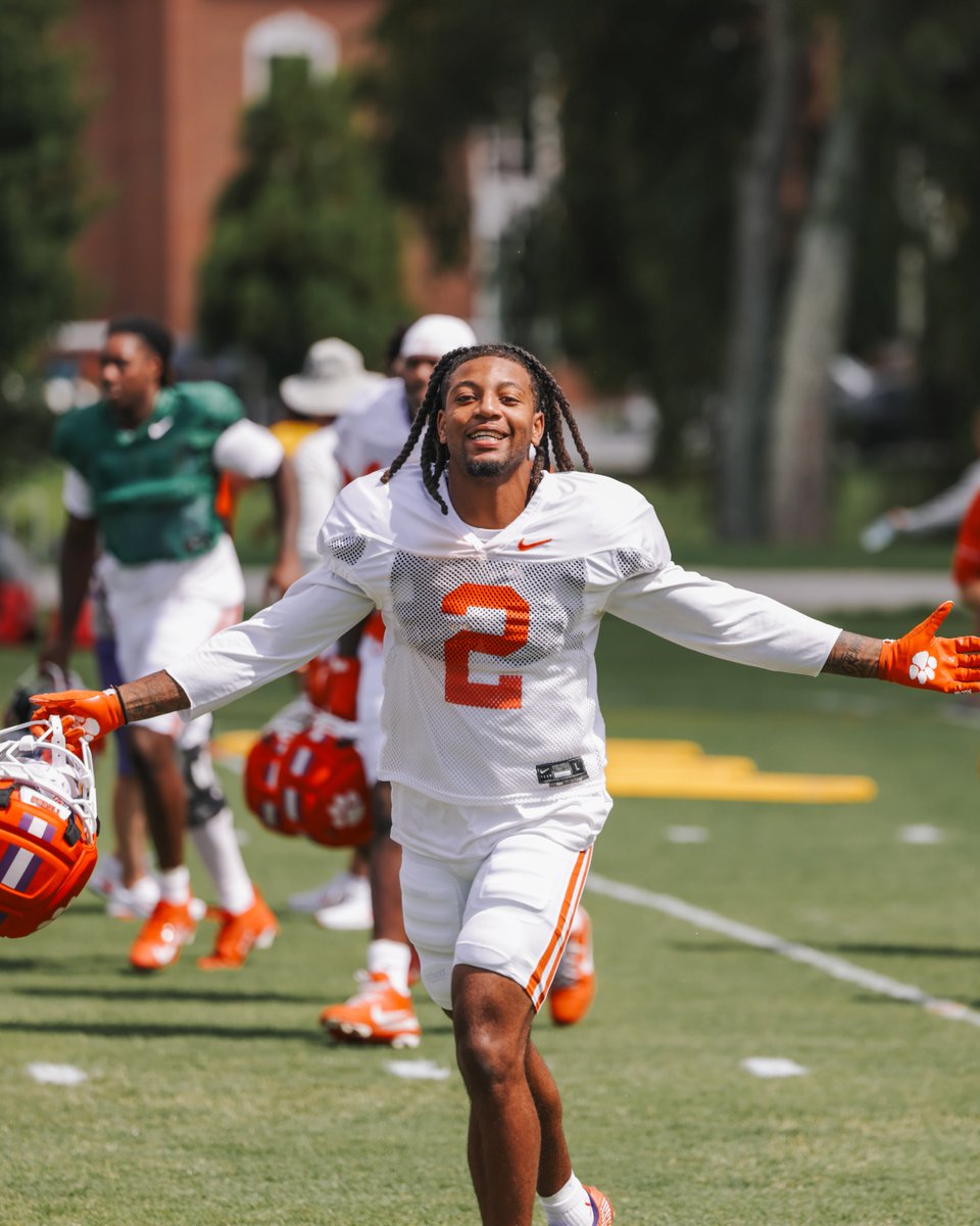 Clemson Football tweet media