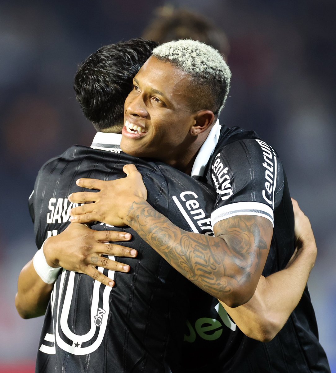 CentralBotafogo's tweet photo. Uma assistencia de GÊNIO pra voltar com a confiança do nosso pequeno mágico.

Danilo pra Sava. Dois craques. https://t.co/xkHa2E0DVU