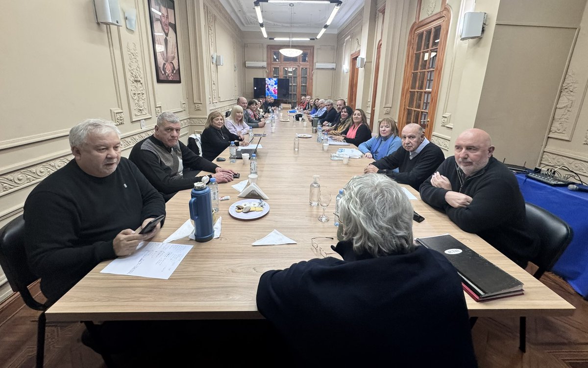 UNIÓN DOCENTES ARGENTINOS tweet media