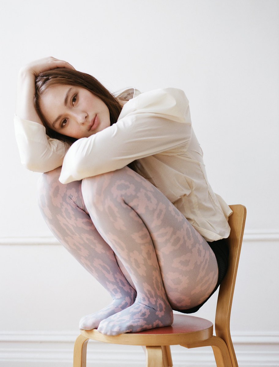 Lola Tung Brasil tweet media