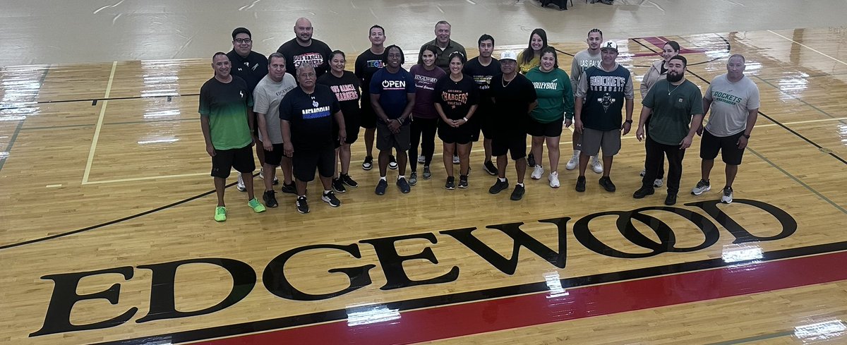 coachwalk's tweet image. Peeps! I just finished a PD @EISDofSA the #HPE teachers were amazing! Super energetic and ready to start the 25-26 school year👊🏾 Thank you @OPENPhysEd @EISDofSA for the opportunity to come present, as well as learn 🙏🏾 #backtoschool2025 #teachershelpingteachers