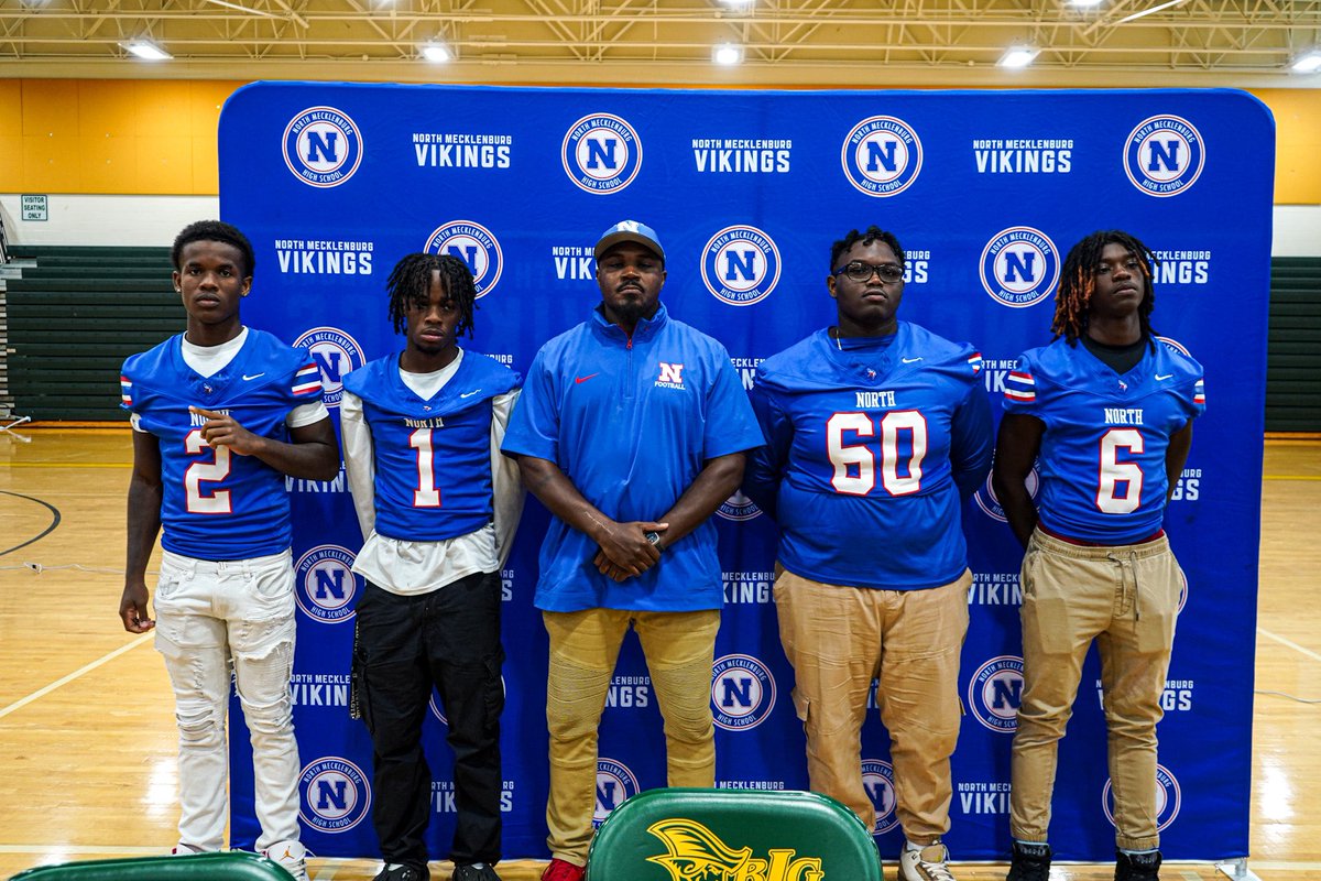 Toughest Conference In The State. That just means we can’t take no weeks off. We’re working over here! 

<a href="/CoachVereen/">Daryl Vereen</a> Lead The Way ‼️

<a href="/Xyaire_brown/">Xyaire</a> <a href="/cltjoshhhhhh/">Josh Dickason</a> <a href="/Kingb_ellamy08/">Mi'Kel Bellamy</a> <a href="/MclaurinGabriel/">Gabriel McLaurin</a>