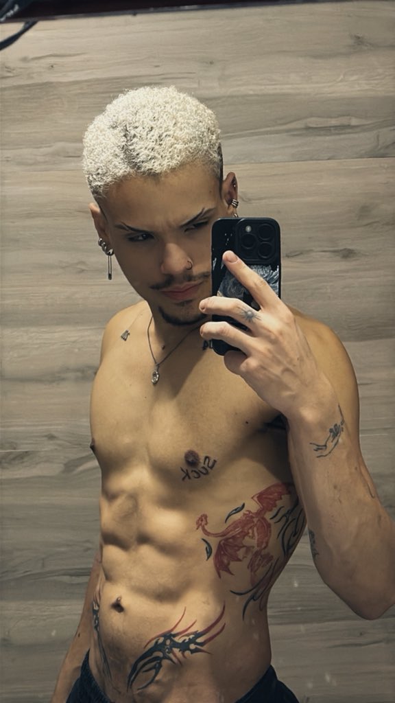 allan_torrez_02's tweet photo. Se garante de rosto e de 🍆? Rs

https://t.co/fgfsmdTCON

#PINTOAWARDS #pintoawardsㅤㅤㅤ 
#bh #privacy #novinho #TROCONUDS #TROCONUDSAWDS https://t.co/abYZ0hBtUa