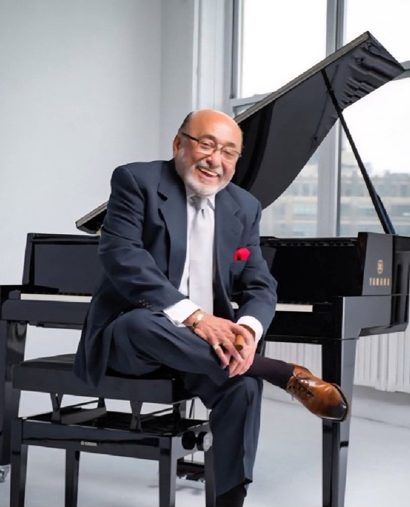 BLUPacifico's tweet image. Murió el ícono de la salsa Eddie Palmieri. Nacido en 1936 en Nueva York, fue un gran pianista, compositor, arreglista y director de orquesta. Fusionó el jazz con ritmos de la música latina. Padecía problemas de salud que lo mantenían alejado de los escenarios. #MañanasBLU