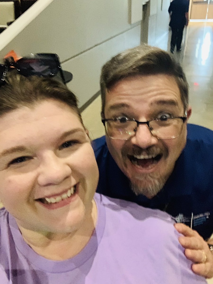 H.E. Rocks! tweet media