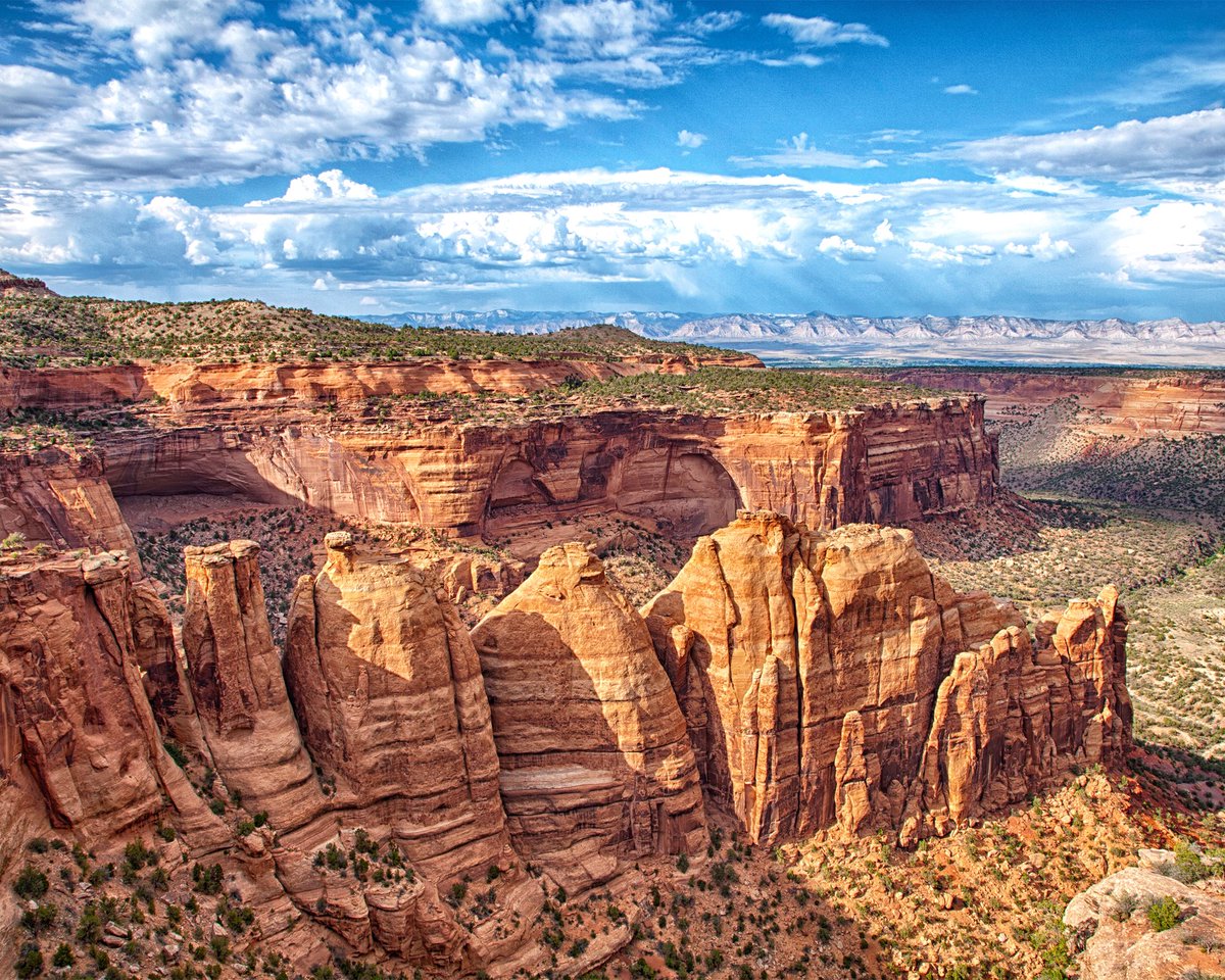 dnote627's tweet photo. @DiedSuddenly_ I live just a few miles from the Colorado National Monument! https://t.co/stplgEMyll