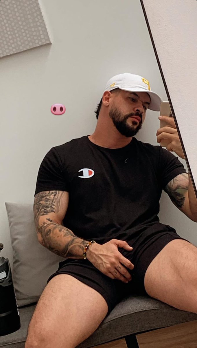 Follow me ❤️ instagram.com/petes.e1?igsh=…