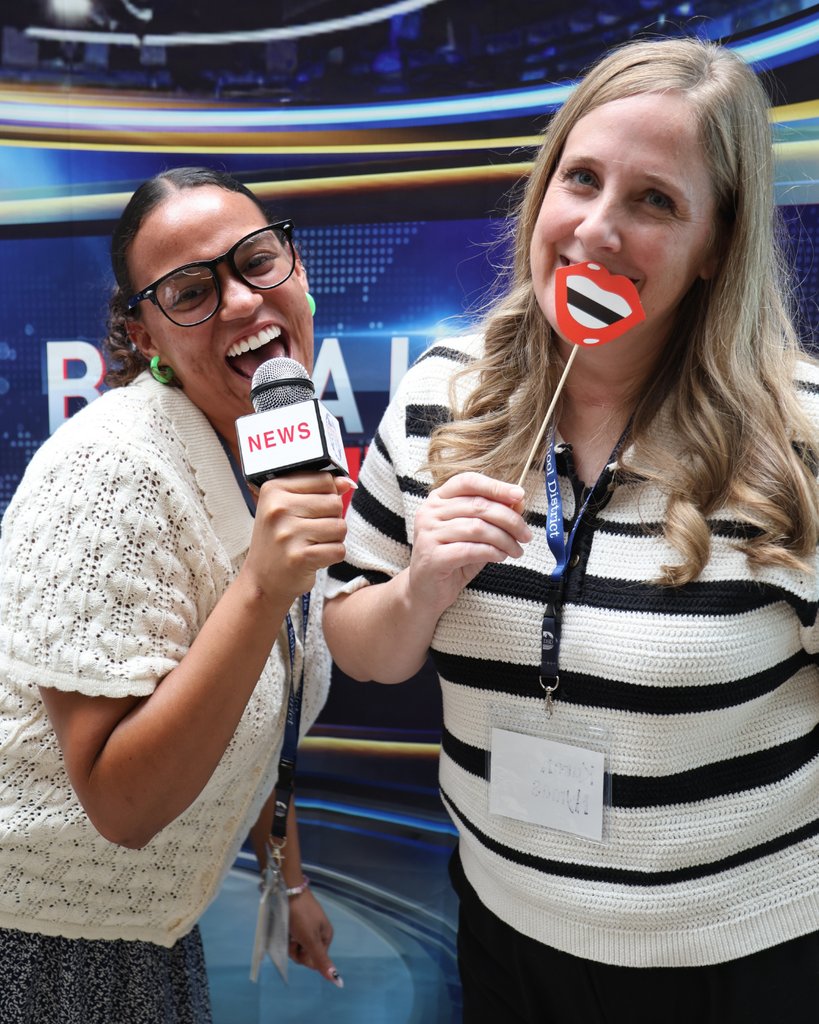 DavisSchools's tweet image. Yesterday we welcomed our new educators in Davis. From drumlines to breakout sessions to the Discover Davis Expo, they’re ready to hit the ground running.

Help us cheer them on as they begin this exciting chapter.

#WelcomeDSDEducators #Every1DSD #TeachInDavis