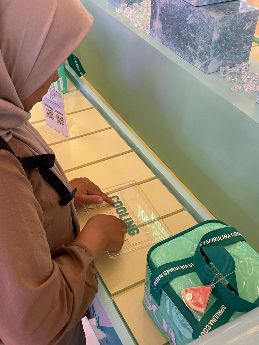 Yatarafbr's tweet photo. Fun fact: Spirulina mengandung antioksidan tinggi yang bantu redakan jerawat dan iritasi. Cek produknya di booth SomeByMi ya 💚 #EVENT #SOMEBYMI #PDRN #SPIRULINA #skinbooster #icesherbetfactory https://t.co/2PpD42W7E3