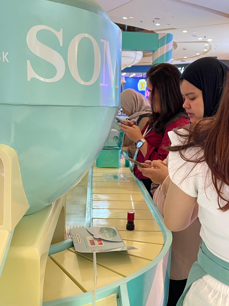 Yatarafbr's tweet photo. Fun fact: Spirulina mengandung antioksidan tinggi yang bantu redakan jerawat dan iritasi. Cek produknya di booth SomeByMi ya 💚 #EVENT #SOMEBYMI #PDRN #SPIRULINA #skinbooster #icesherbetfactory https://t.co/2PpD42W7E3