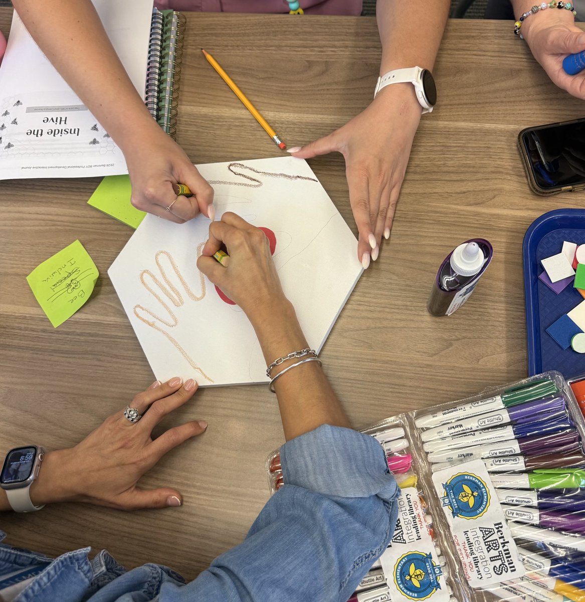 Jen Holsinger-Raybourn tweet media