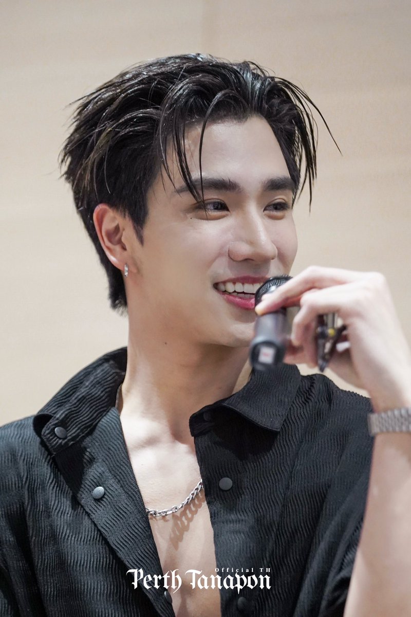 ประกาศตามหาพี่ดาราในรูปครับ
มีคนคิดถึงเป็นจำนวนมาก 🖤

<a href="/perthppe/">PERTHPPE</a> 
#KDPPE #PerthTanapon