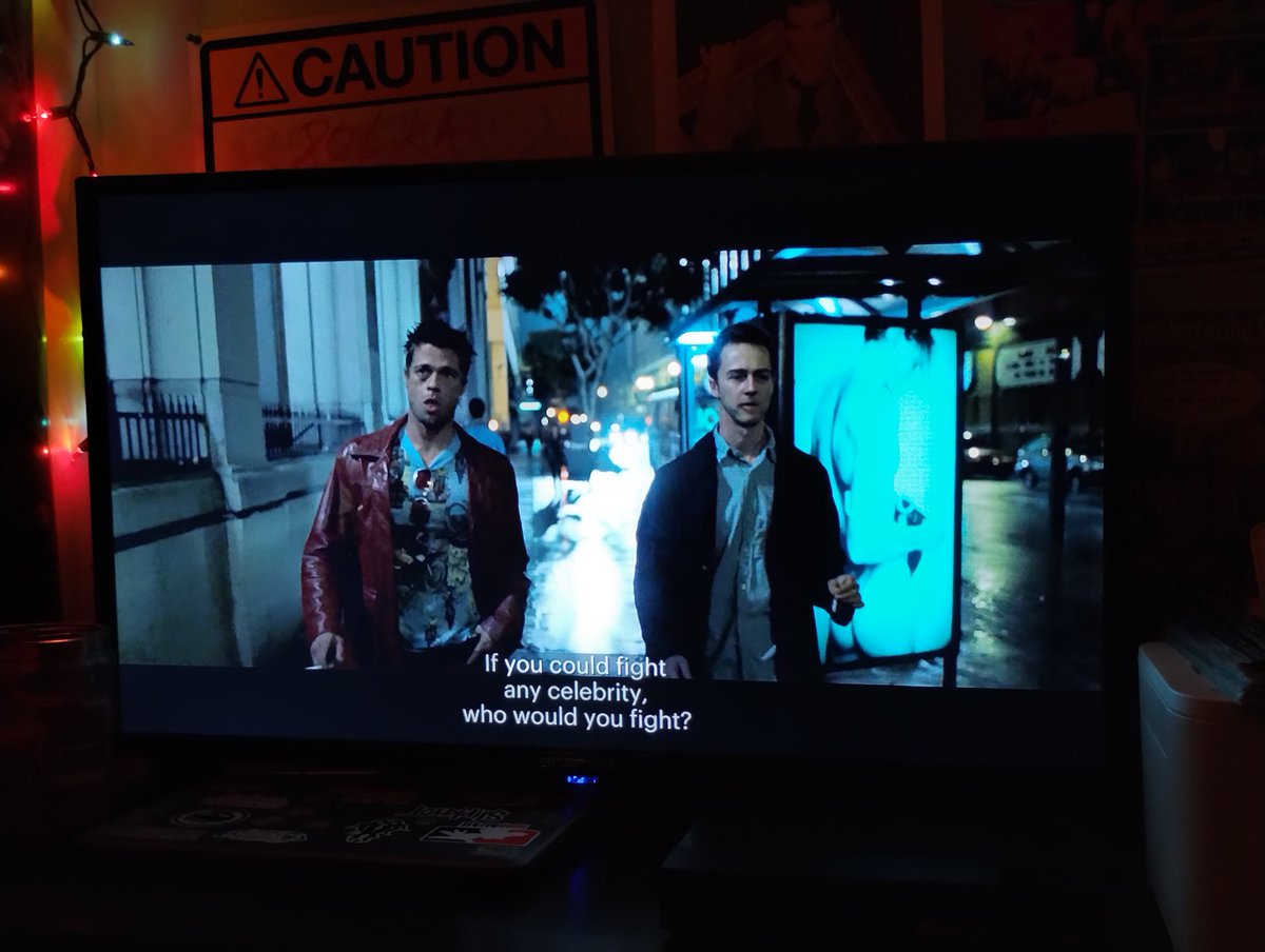 dislocatedwrist's tweet photo. WILLIAM SHATNER REFERENCE IN FIGHT CLUB YASSS https://t.co/oIqGsHxVT6