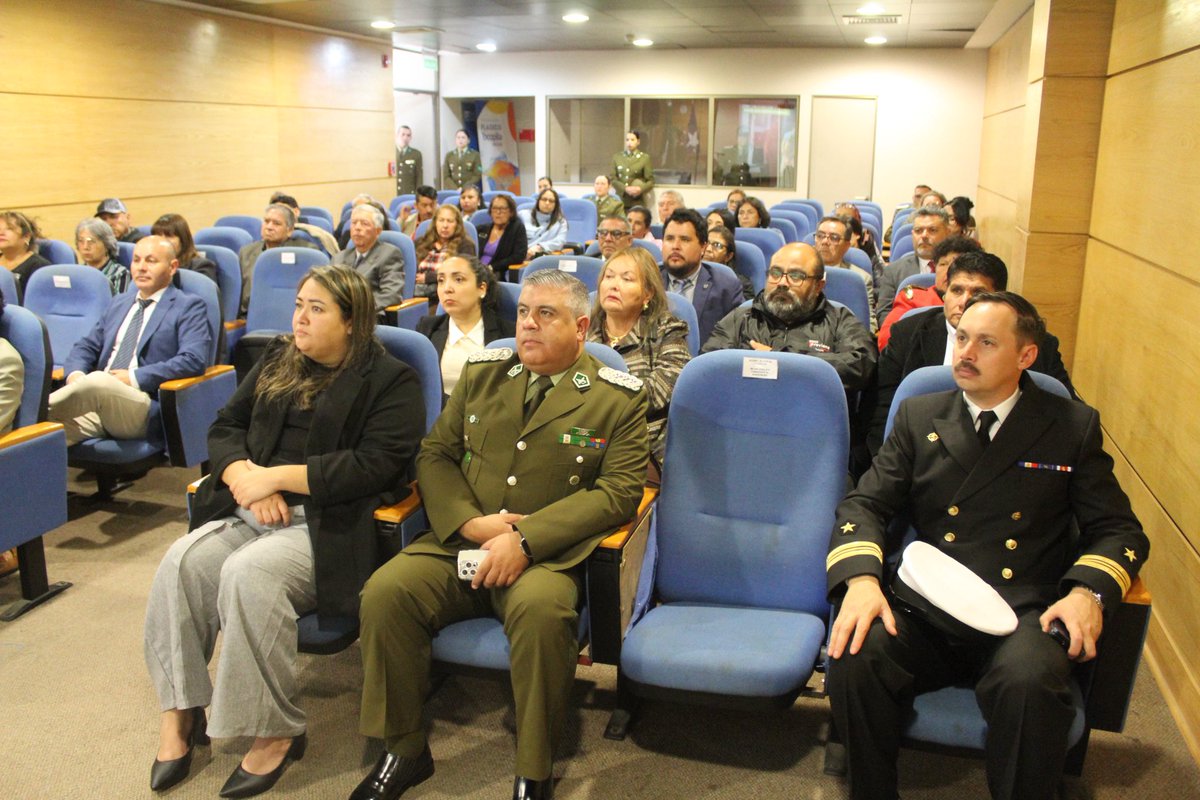 DPPTocopilla's tweet photo. Durante la tarde de este miércoles, la Delegada Presidencial Provincial de Tocopilla, Rachel Cortés Cortés asistió a la Cuenta Pública 2024-2025 de Carabineros de la Cuarta Comisaría de Tocopilla, encabezada por el Teniente Coronel Iván Cruz Pavez ✅ https://t.co/4krHTULAm7
