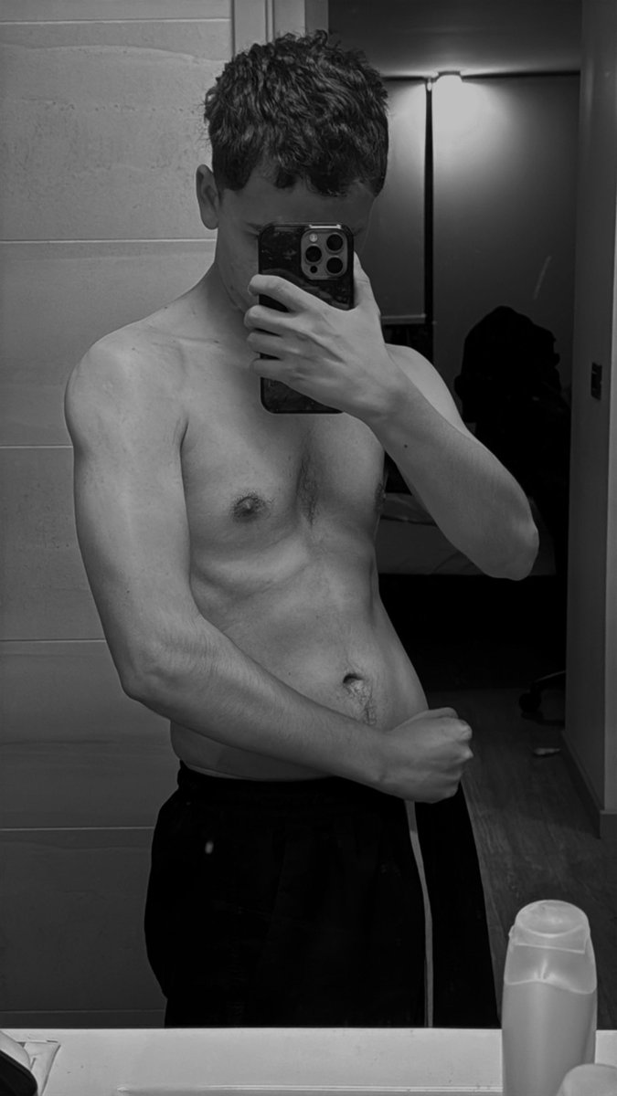 Mathilu2004's tweet image. Algo del progreso en solo 2 semanas constantes :)