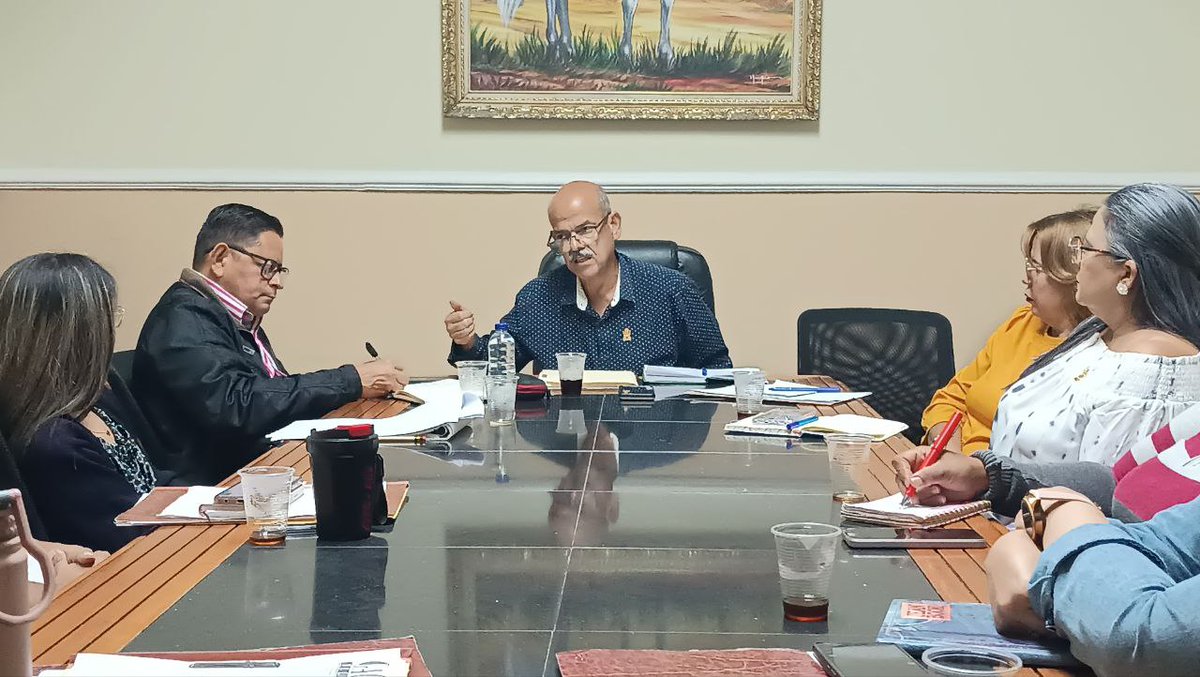 CLEZ fortalece trabajo conjunto por el desarrollo regional
 instagram.com/p/DMwEX-qy2W4/…