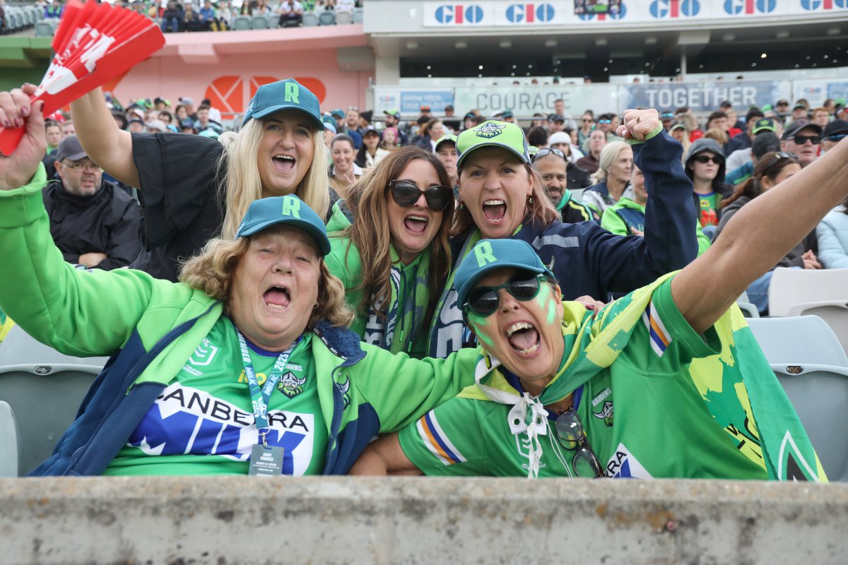 giostadium's tweet photo. Friday night footy + food = perfect combo πππ
Arrive early and treat yourself to all your game-day favourites β from sizzling grills to sweet treats!
Donβt go hungry β come grab a bite before kick-off! π
@RaidersCanberra @SeaEagles #NRL #GIOStadium #Canberra https://t.co/gMDB5OLlNe