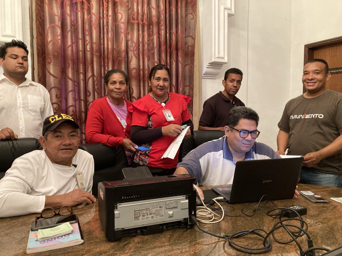 CLEZ impulsa formación de emprendedores para sus trabajadores.
 instagram.com/p/DM23XPlsSb5/…