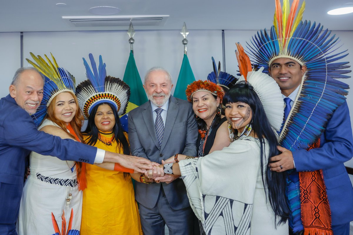 Lula tweet media