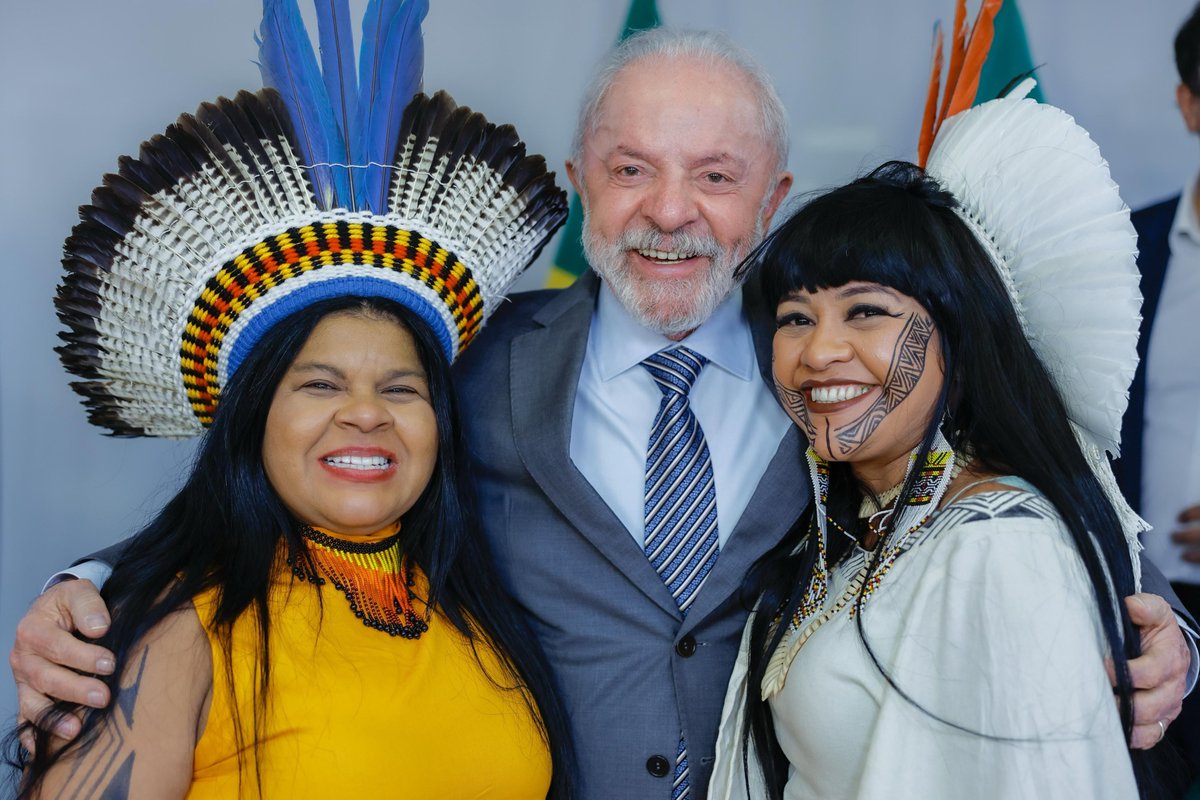 Lula tweet media