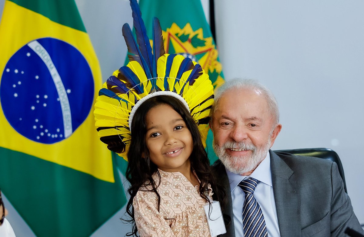 Lula tweet media