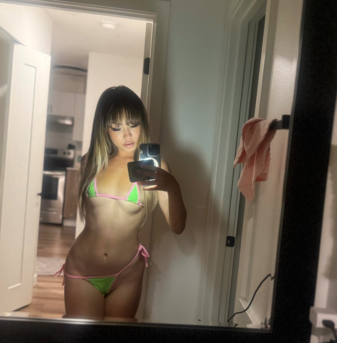 xodesiirre's tweet photo. https://t.co/CEYlT02UGC
#meetme #camgirl #paypig #findom #OnlyFans #paypigsfindme #pdx https://t.co/g1ySsogfPc