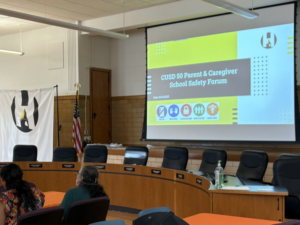 DrVickiLarson's tweet photo. Grateful to the parents &amp; caregivers who joined us tonight for the @HarvardD50 School Safety Forum. Your questions, insights &amp; engagement make our schools stronger.

Big thanks to our Director of Safety for leading the conversation! 🖤💛 #SchoolSafety #CUSD50 #StrongerTogether https://t.co/ppCDwUC1yM