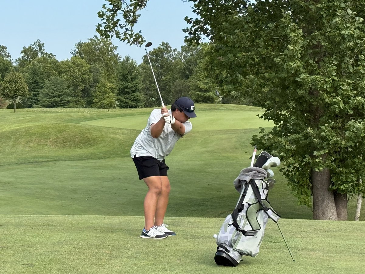 EHS_Mens_Golf's tweet photo. The JV Cougars improved to 2-0 with a win at Miamisburg. Nice work guys! 
@TheEdgeAthletic https://t.co/K4g4r7y5xY