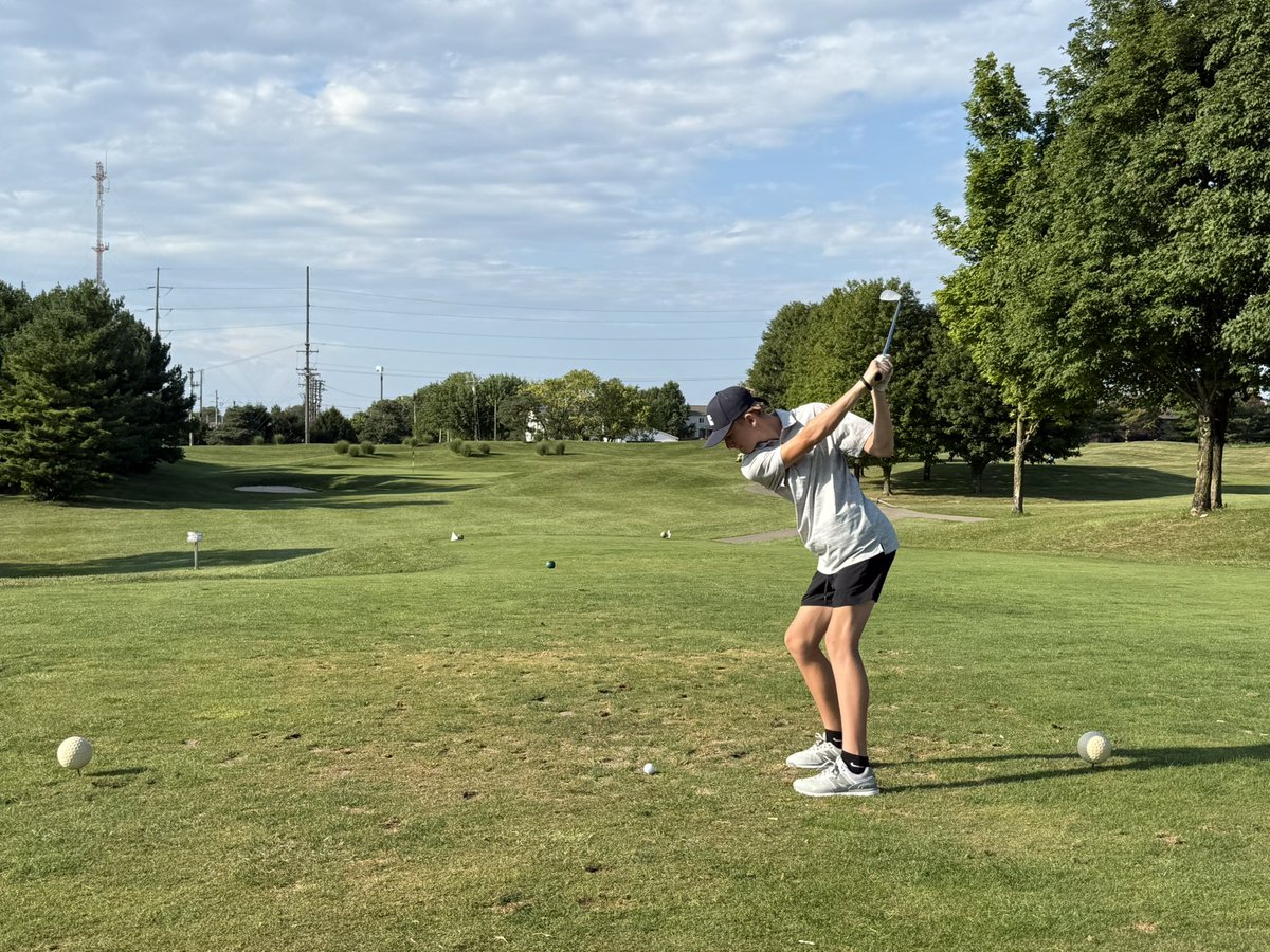 EHS_Mens_Golf's tweet photo. The JV Cougars improved to 2-0 with a win at Miamisburg. Nice work guys! 
@TheEdgeAthletic https://t.co/K4g4r7y5xY