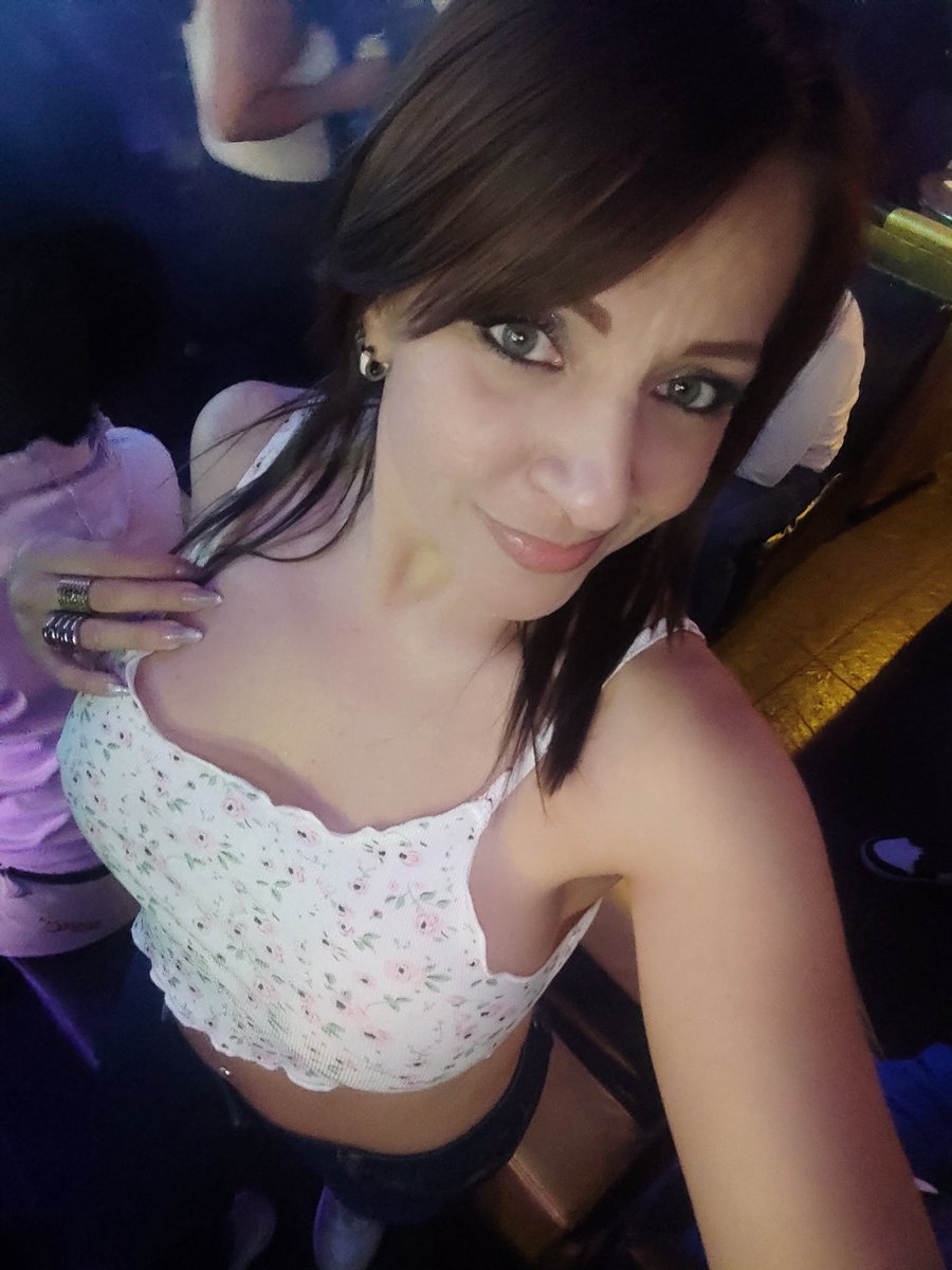 charlottedilucc's tweet photo. Turned on by confidence.
#ConfidentBabe #SexyMood #WeDoMoreWednesdays https://t.co/EB9PvGyo2o