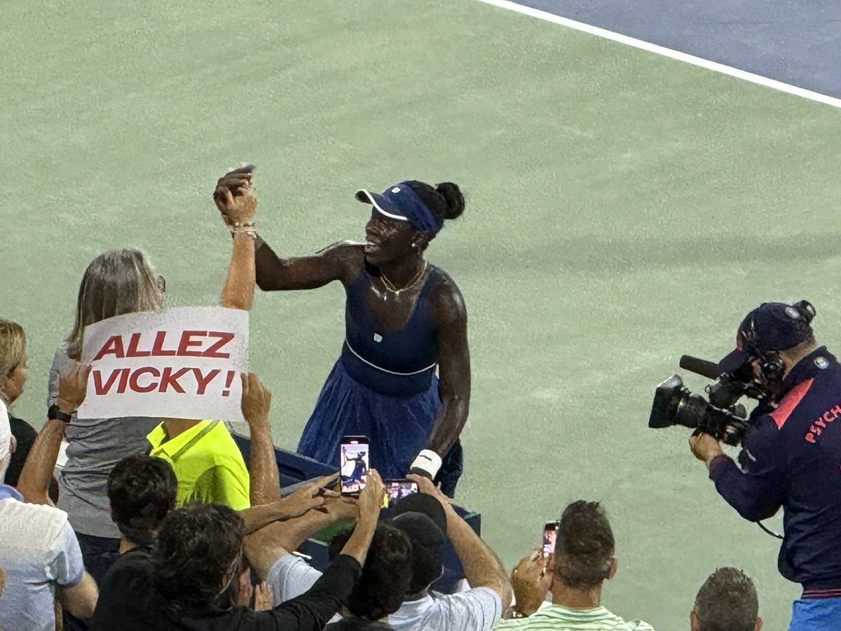 markhmasters's tweet photo. 🍁 A STAR IS BORN ⭐️ 

🇨🇦 [WC] Vicky Mboko saves match point and rallies to defeat 🇰🇿 Elena Rybakina 1-6, 7-5, 7-6 to advance to the championship match at @OBNmontreal 

Incredible scenes in Montreal … and she’s not done yet https://t.co/Qk2wVLLvk6