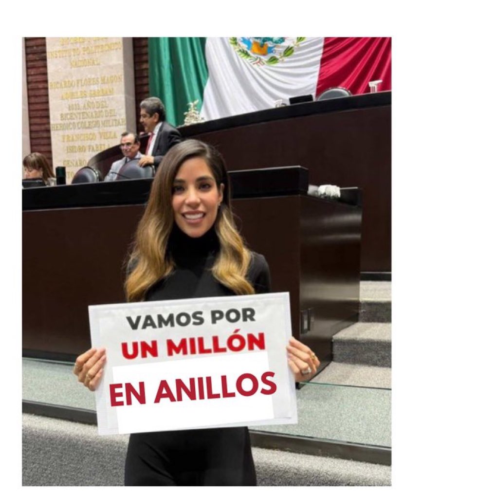 Yo quiero tener un millón de amigos y así más fuerte poder cantar.

Atte 

Roberto Carlos? Naaa! #Datoprotegido