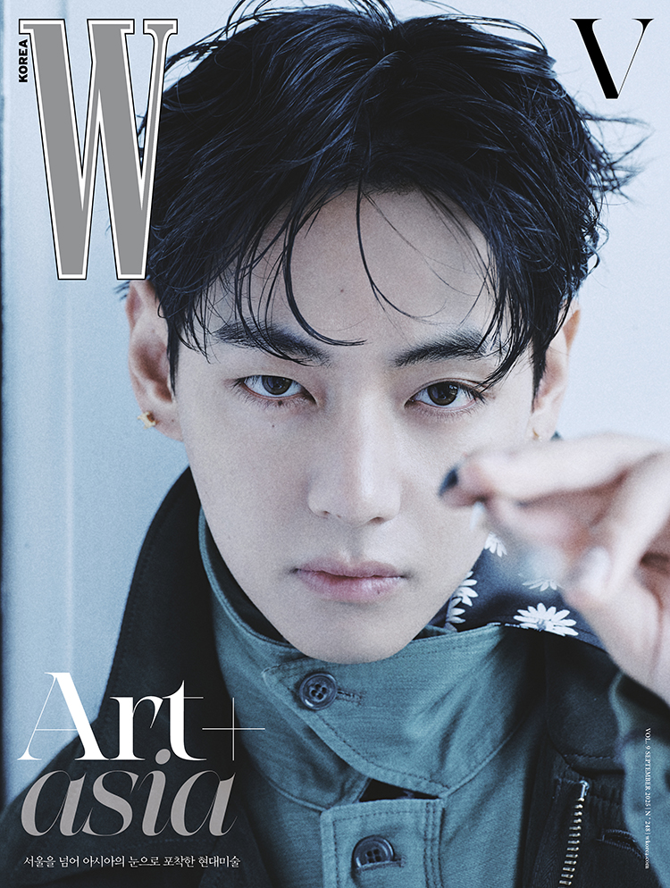 yes24_official's tweet photo. 더블유 W Volume 9 : 9월 [2025]

* 표지 : 뷔 (A~F형 6종 커버) 
* 주요기사 : 뷔 커버 및 화보 40페이지
* 예약판매 : https://t.co/4dndLdbwdj

#뷔 #V #BTSV #김태형 
#BTS #방탄소년단 @bts_bighit @BTS_twt