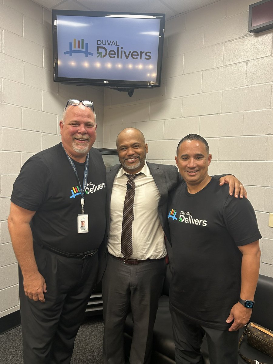 Michael J. Ramirez tweet media