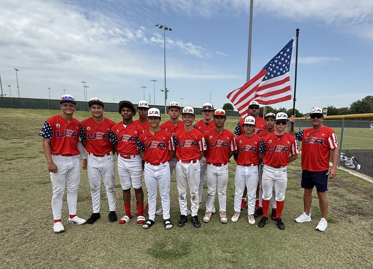 Jr3_perez's tweet photo. We had a great weekend in the WBC ⚾️tournament and came out on top of the 15/16u Division for team USA 🇺🇸 beating ABA 2-0 in the Championship@forneybsb17 #Classof2029 #Baseball #prospect #USA https://t.co/4etkdm0IDx